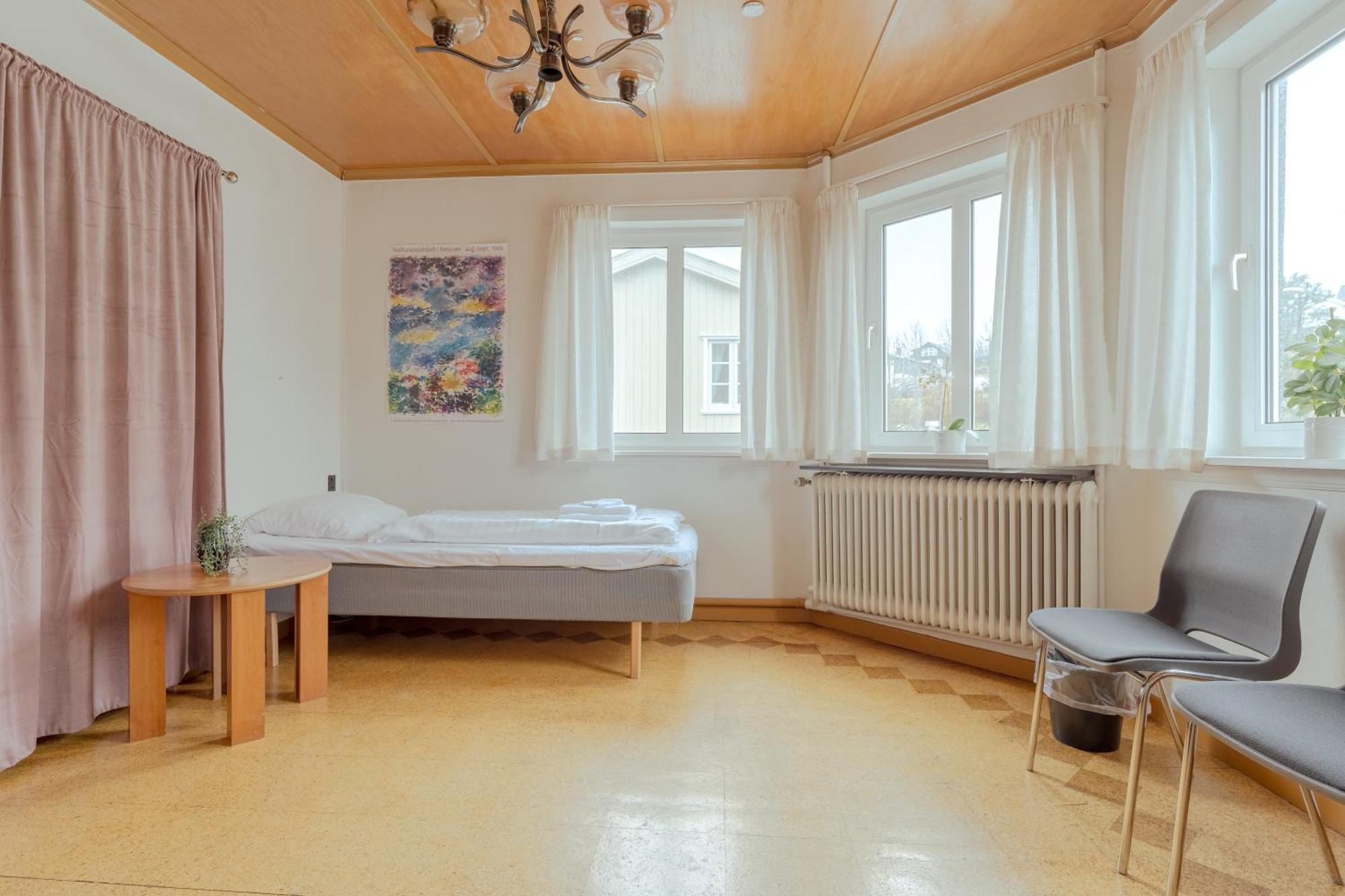 The Cookie Store Guesthouse ทอร์สเฮาน์ ภายนอก รูปภาพ